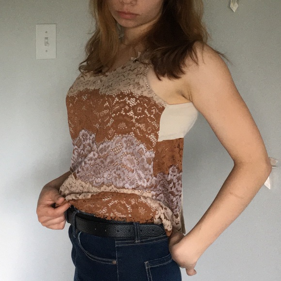 Rinascimento Lace Top - Picture 3 of 5